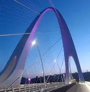 包含广东宏远再度力克北京首钢，凭借实力取胜的词条